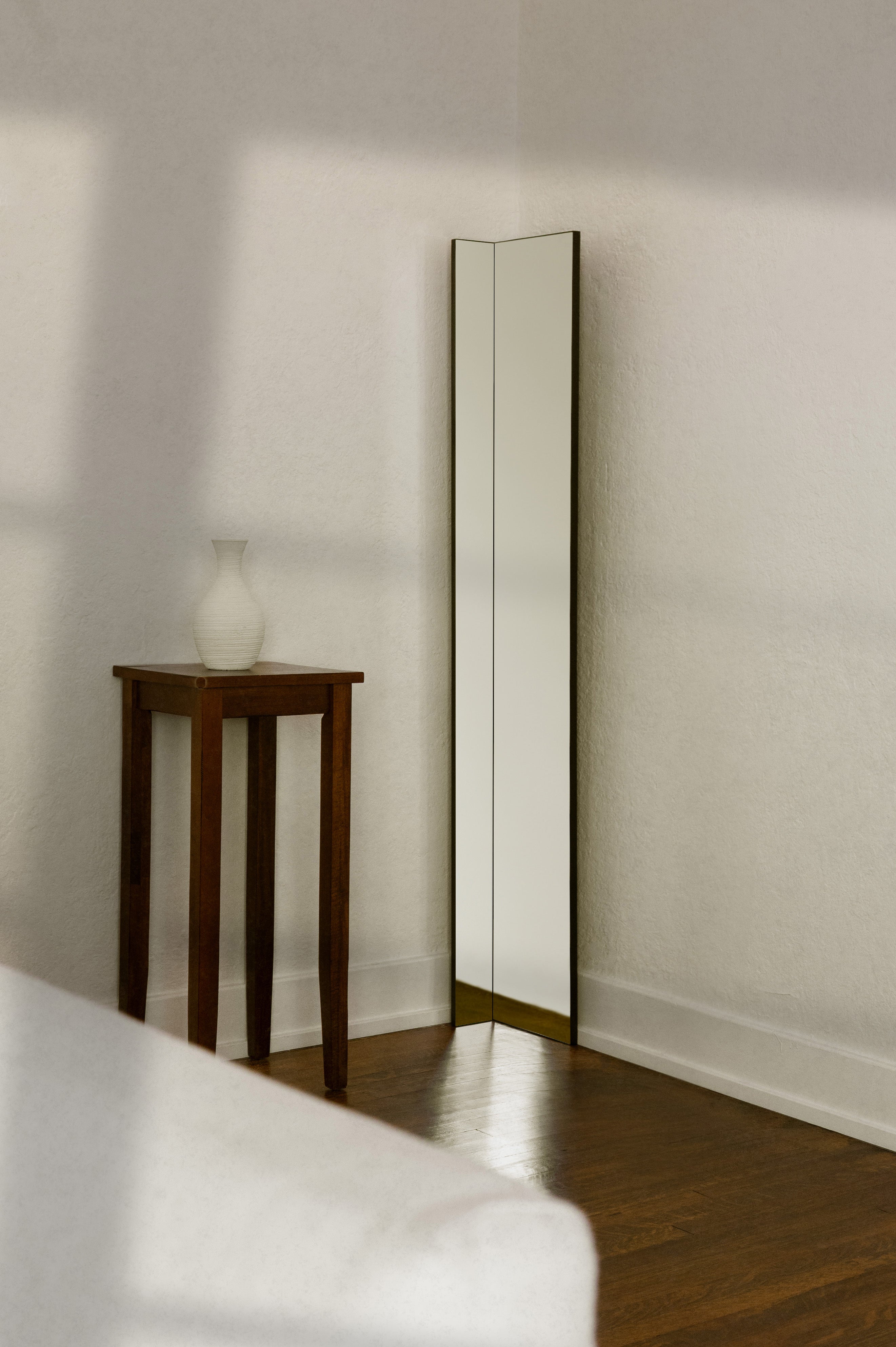 Around The Corner Mirror