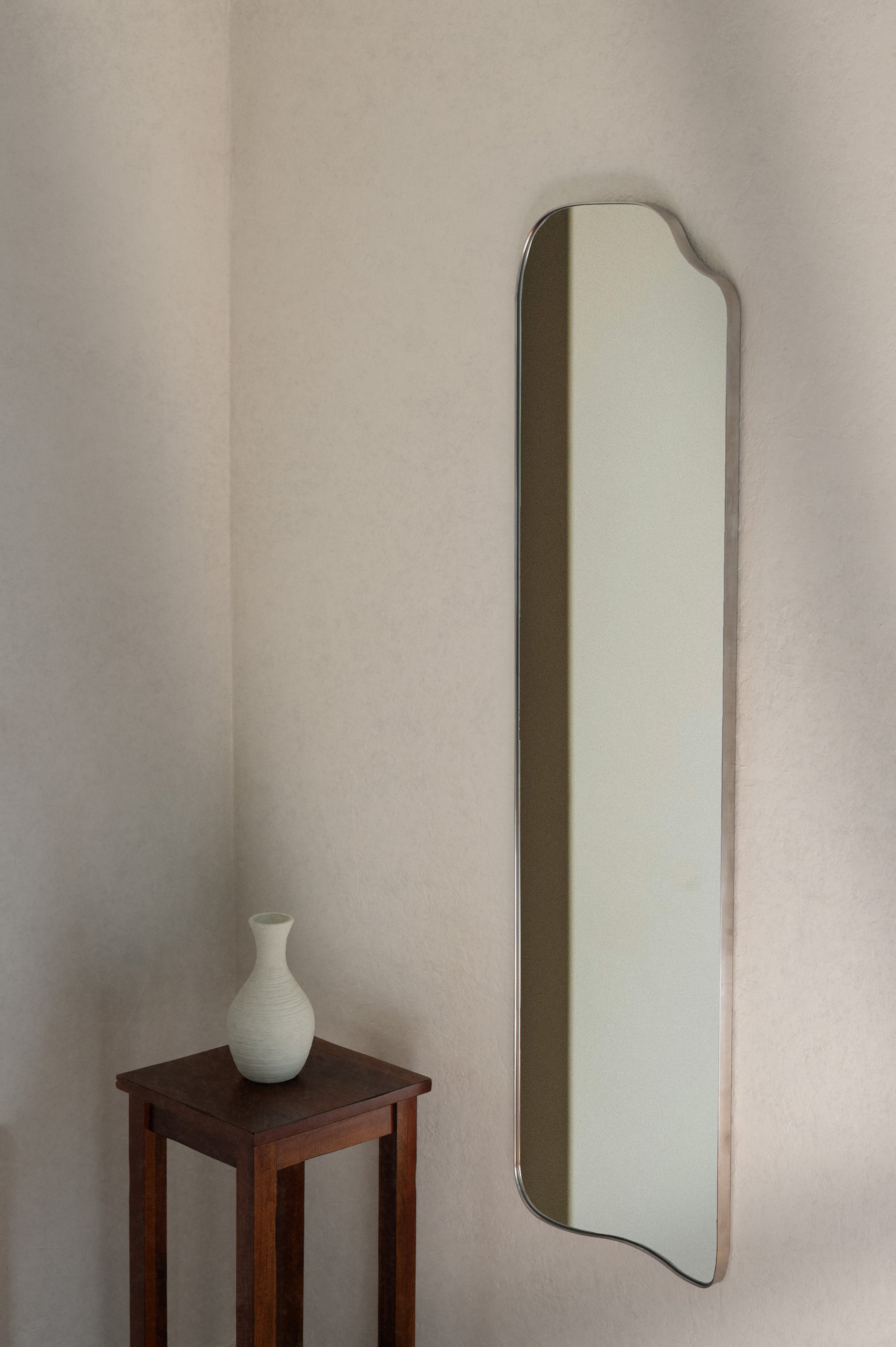 Brody Thin Mirror