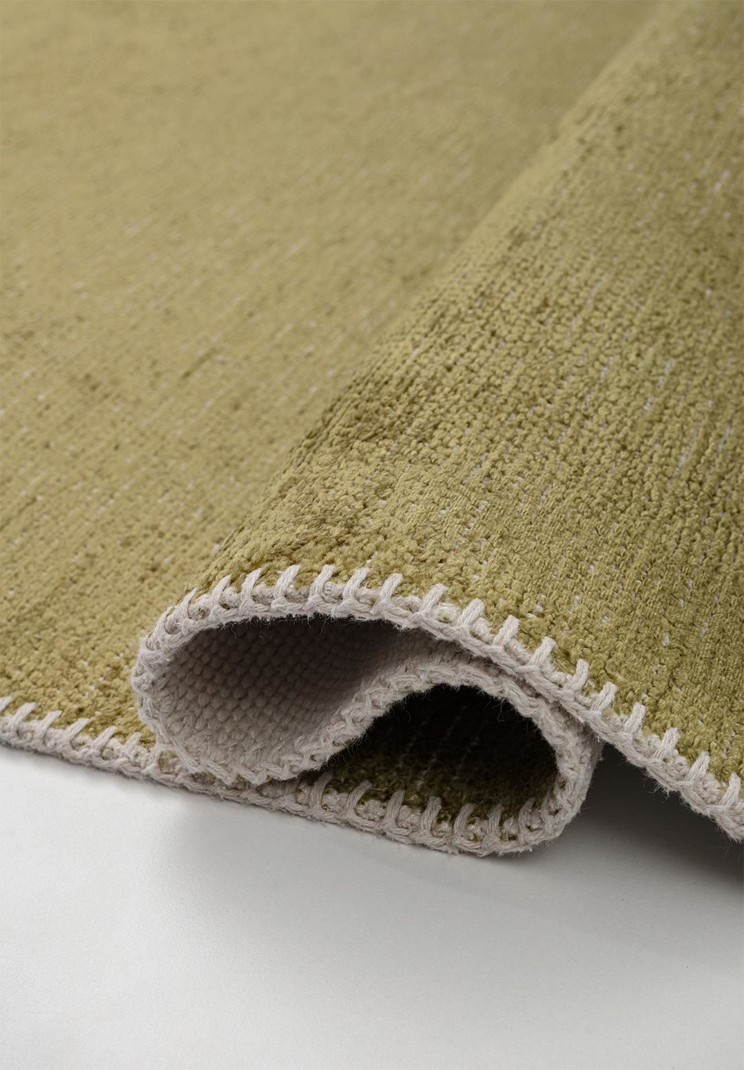 Basik Khaki Rug